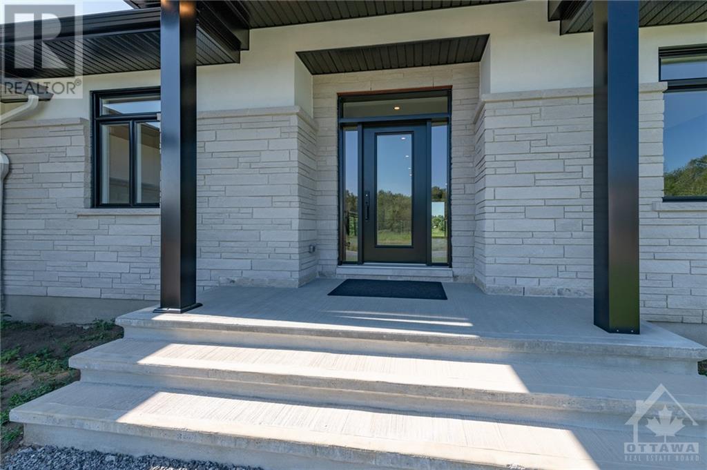 131 Lake Trail Road, Greely, Ontario K4P 1L3 - Photo 2 - 1258738