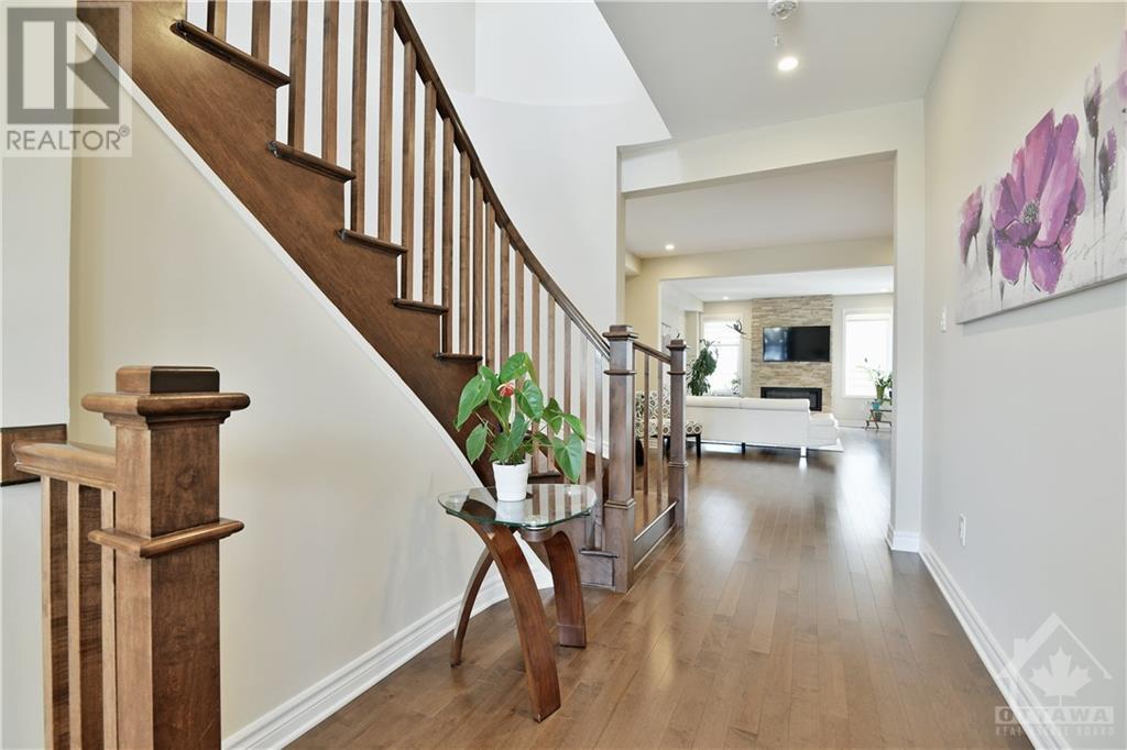 716 Breakstone Road, Ottawa, Ontario K2J 6H2 - Photo 3 - 1260712