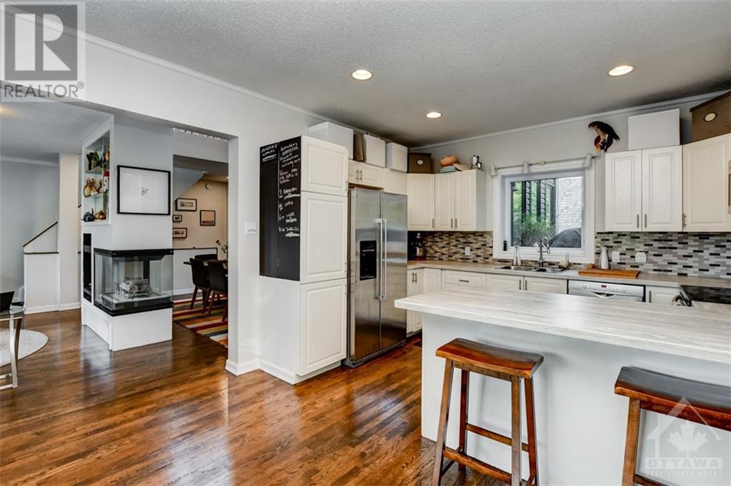 41 Maclaren Street, Ottawa, Ontario K2P 0K3 - Photo 2 - 1259305