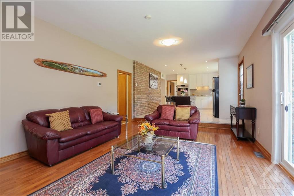 8 Parmalea Crescent, Ottawa, Ontario  K2E 7J3 - Photo 14 - 1261149