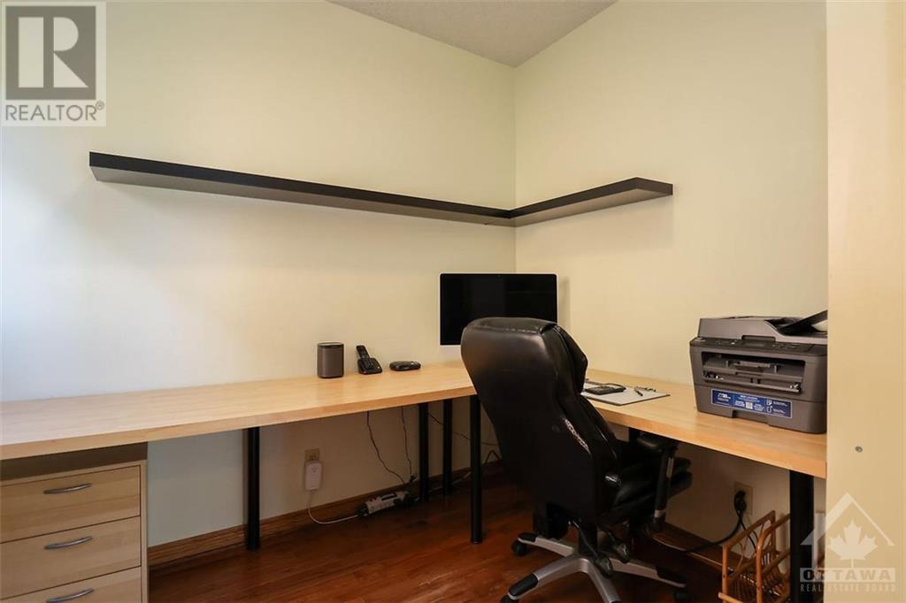 8 Parmalea Crescent, Ottawa, Ontario  K2E 7J3 - Photo 15 - 1261149