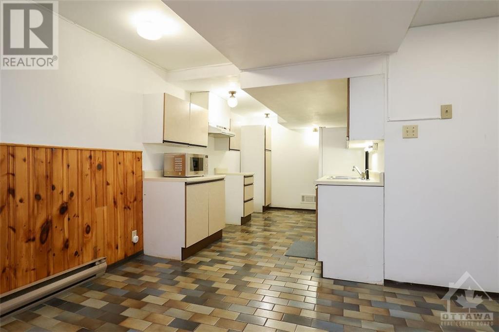 8 Parmalea Crescent, Ottawa, Ontario  K2E 7J3 - Photo 28 - 1261149