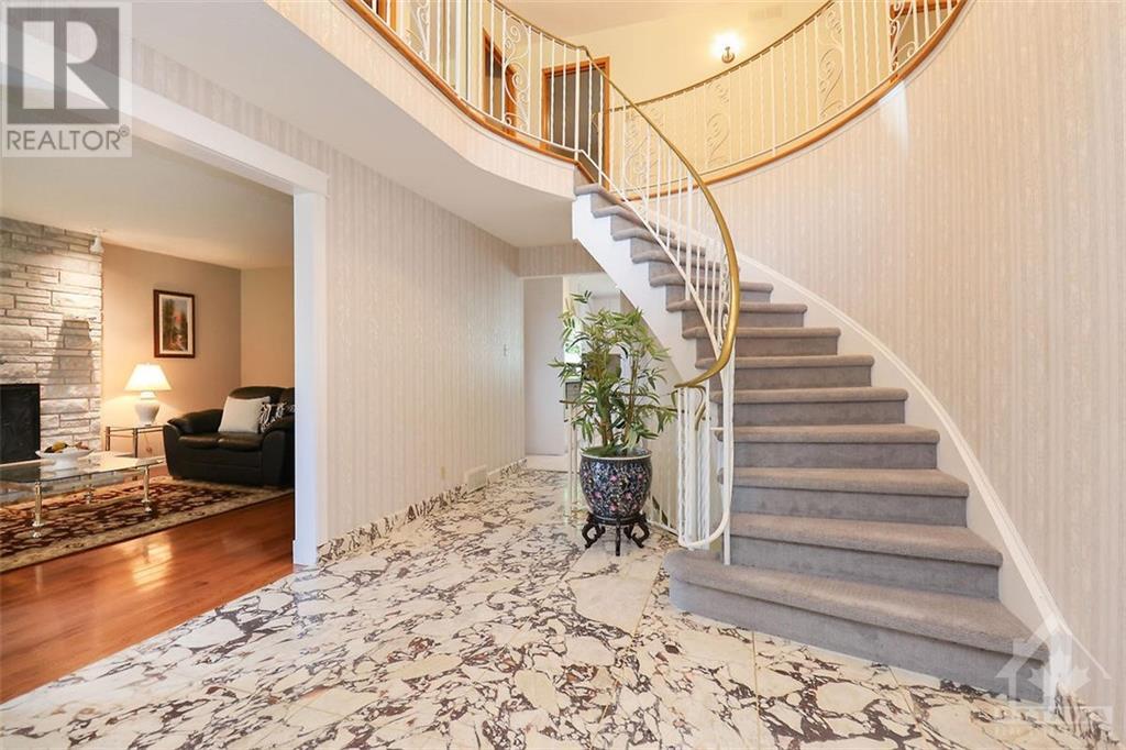 8 Parmalea Crescent, Ottawa, Ontario  K2E 7J3 - Photo 6 - 1261149