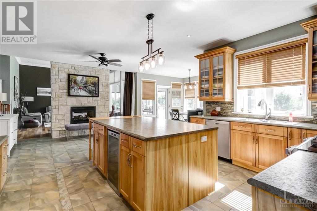 136 Biltmore Crescent, Ottawa, Ontario  K2S 2C6 - Photo 7 - 1261171