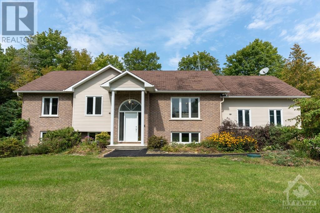 8199 Adam Baker Way, Ottawa, Ontario K0A 2P0 - Photo 2 - 1260448