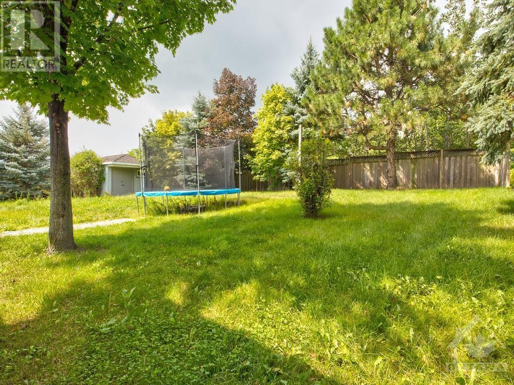 98 Mannheim Court, Kitchener, Ontario N0B 2H0 - Photo 4 - 1261518