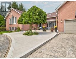 98 MANNHEIM COURT, kitchener, Ontario