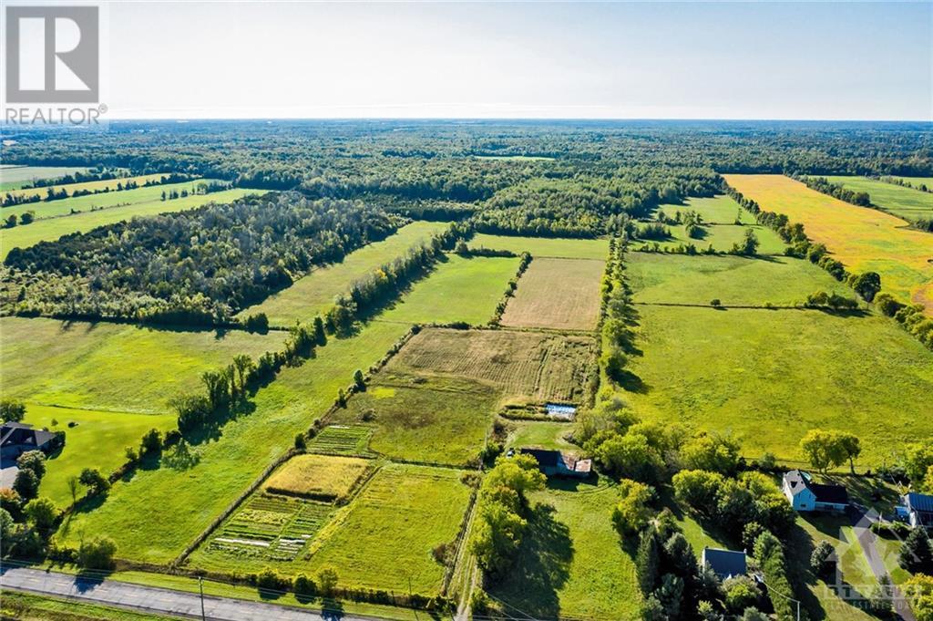 7010 Mansfield Road, Stittsville, Ontario K2S 1B8 - Photo 3 - 1261576