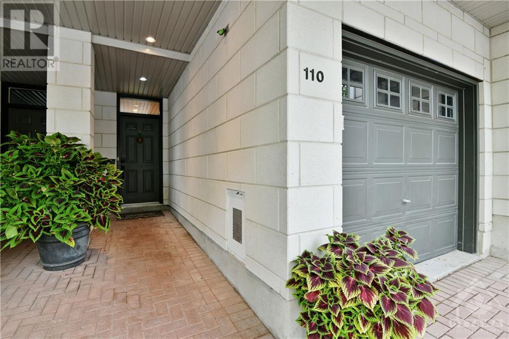 110 Springhurst Avenue, Ottawa, Ontario  K1S 0E5 - Photo 3 - 1259472