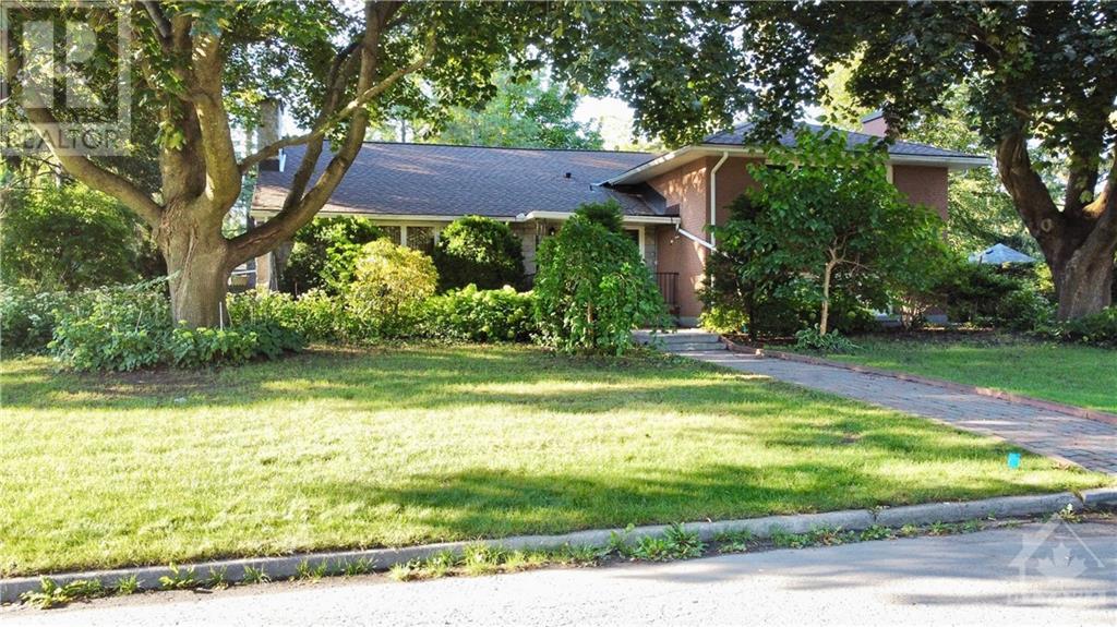 286 ROGER ROAD, ottawa, Ontario