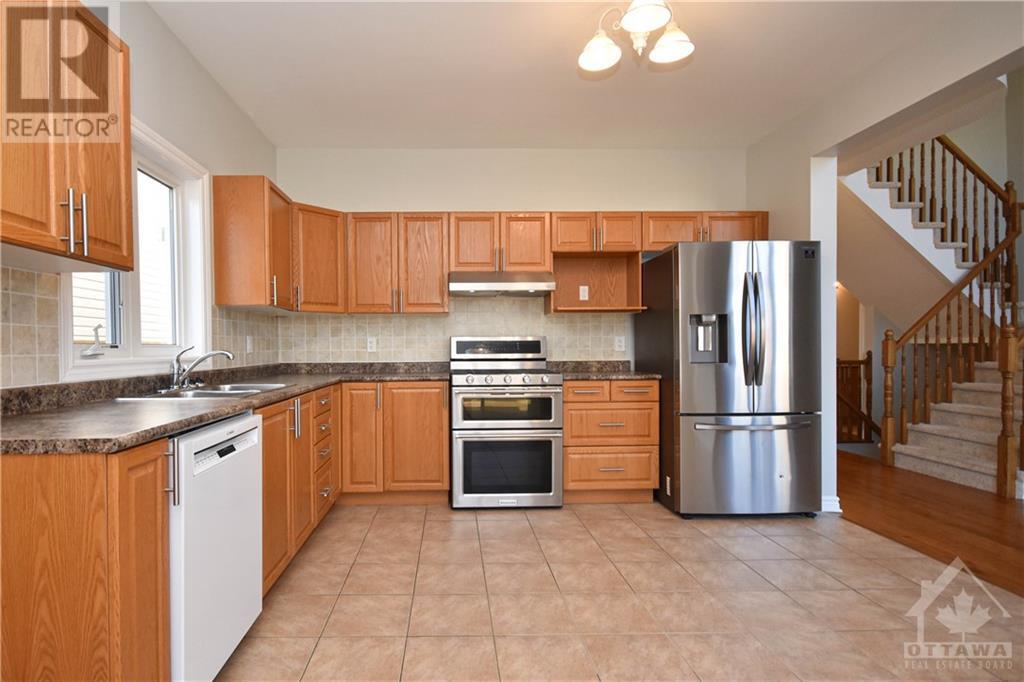 150 Strathcarron Crescent, Ottawa, Ontario  K2K 0C8 - Photo 16 - 1261665