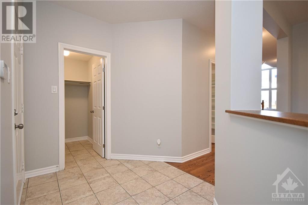 150 Strathcarron Crescent, Ottawa, Ontario  K2K 0C8 - Photo 4 - 1261665