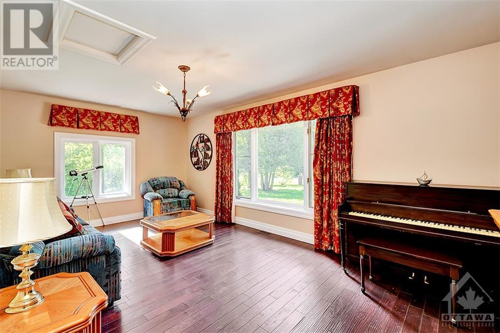 2488 Mcgee Side Road, Carp, Ontario  K0A 1L0 - Photo 13 - 1261643