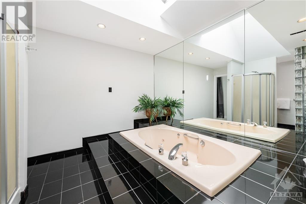 76 Villa Crescent, Ottawa, Ontario  K2C 0H6 - Photo 21 - 1258054