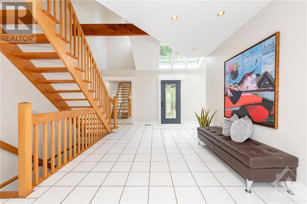 76 Villa Crescent, Ottawa, Ontario  K2C 0H6 - Photo 4 - 1258054