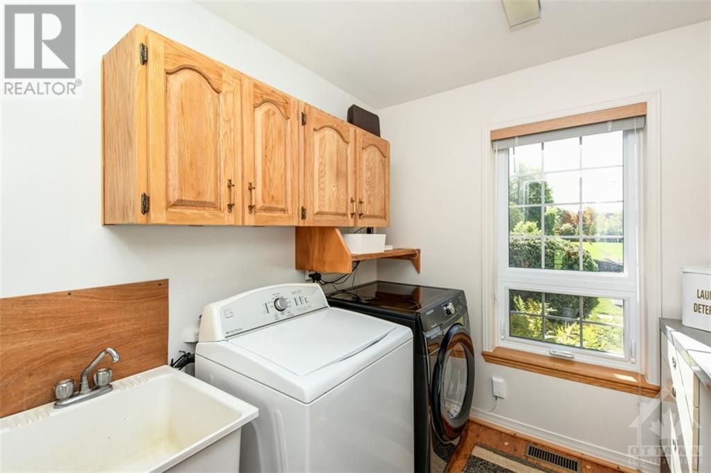 5545 Van Vliet Road, Manotick, Ontario  K4M 1J4 - Photo 13 - 1261687