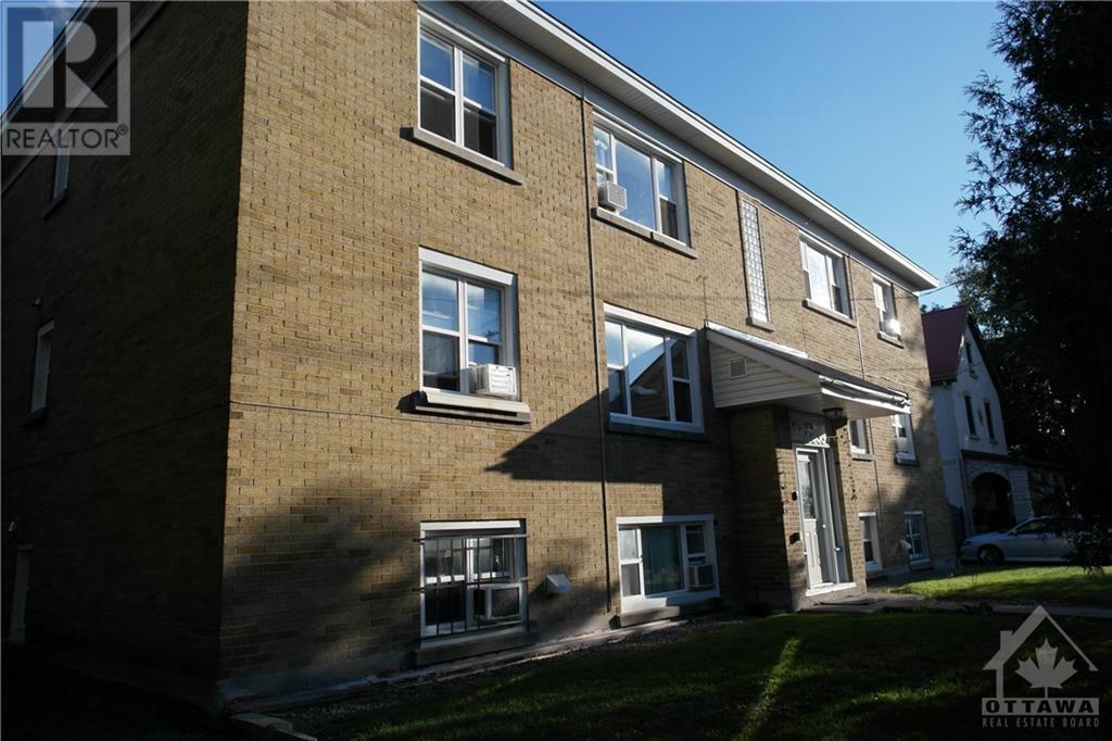 1276 Thames Street, Ottawa, Ontario  K1Z 7N4 - Photo 2 - 1261810