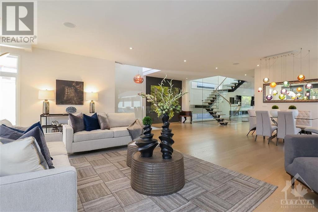 2261 Fox Crescent, Ottawa, Ontario  K2B 7K5 - Photo 2 - 1261238