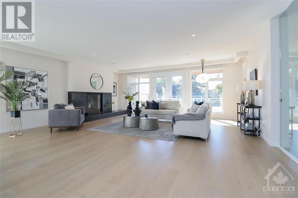 2261 Fox Crescent, Ottawa, Ontario  K2B 7K5 - Photo 3 - 1261238