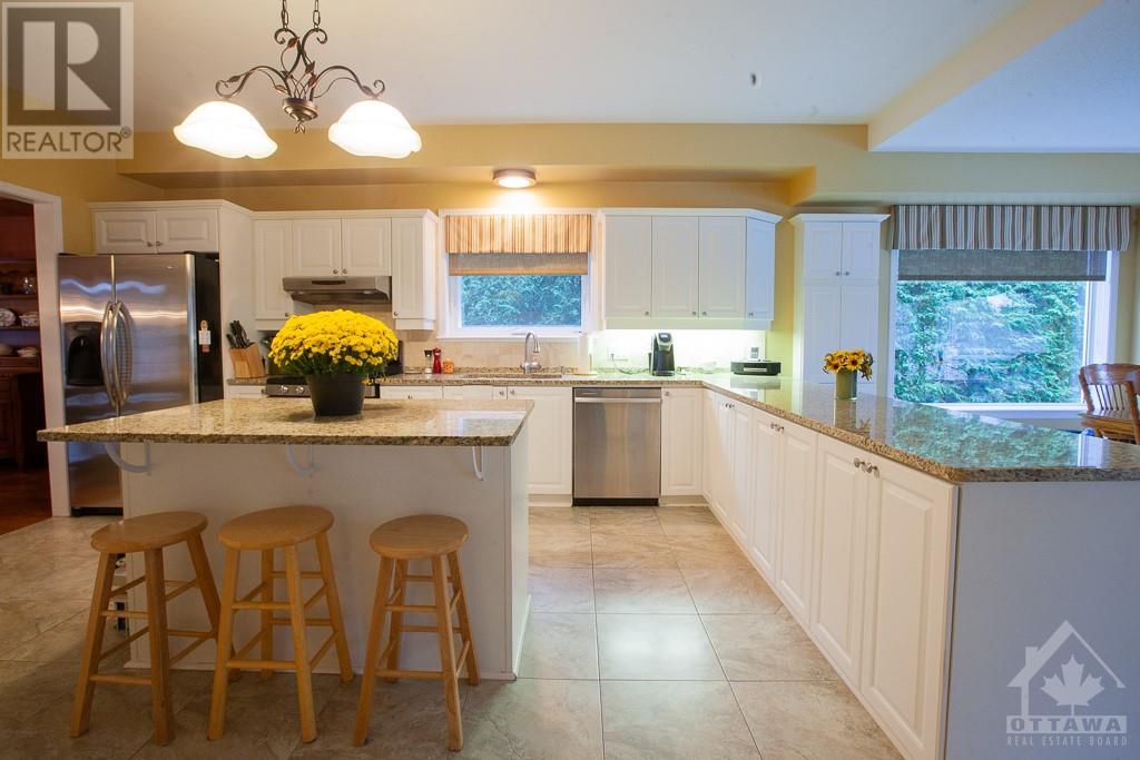 26 Snowberry Way, Ottawa, Ontario  K2S 1W4 - Photo 3 - 1261693