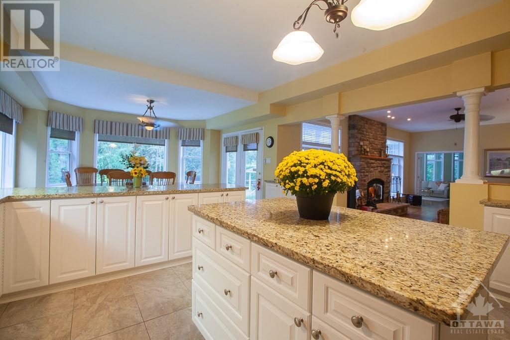 26 Snowberry Way, Ottawa, Ontario  K2S 1W4 - Photo 4 - 1261693