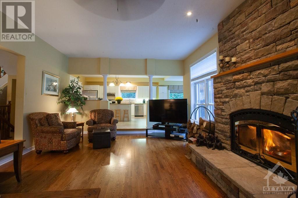 26 Snowberry Way, Ottawa, Ontario  K2S 1W4 - Photo 8 - 1261693